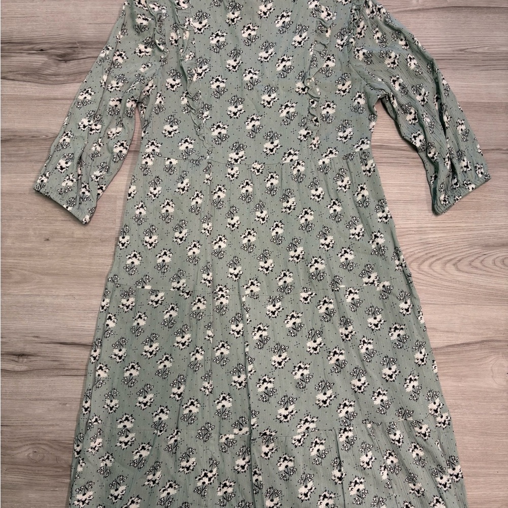 Studio west Sage Green Floral Dress - Picture 3 of 8
